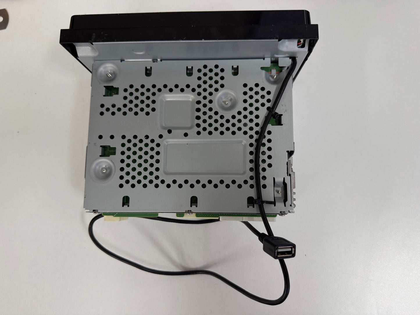 Toyota 2023+ Facelift 70 Series Rear USB Modification for OE 6.7” Unit