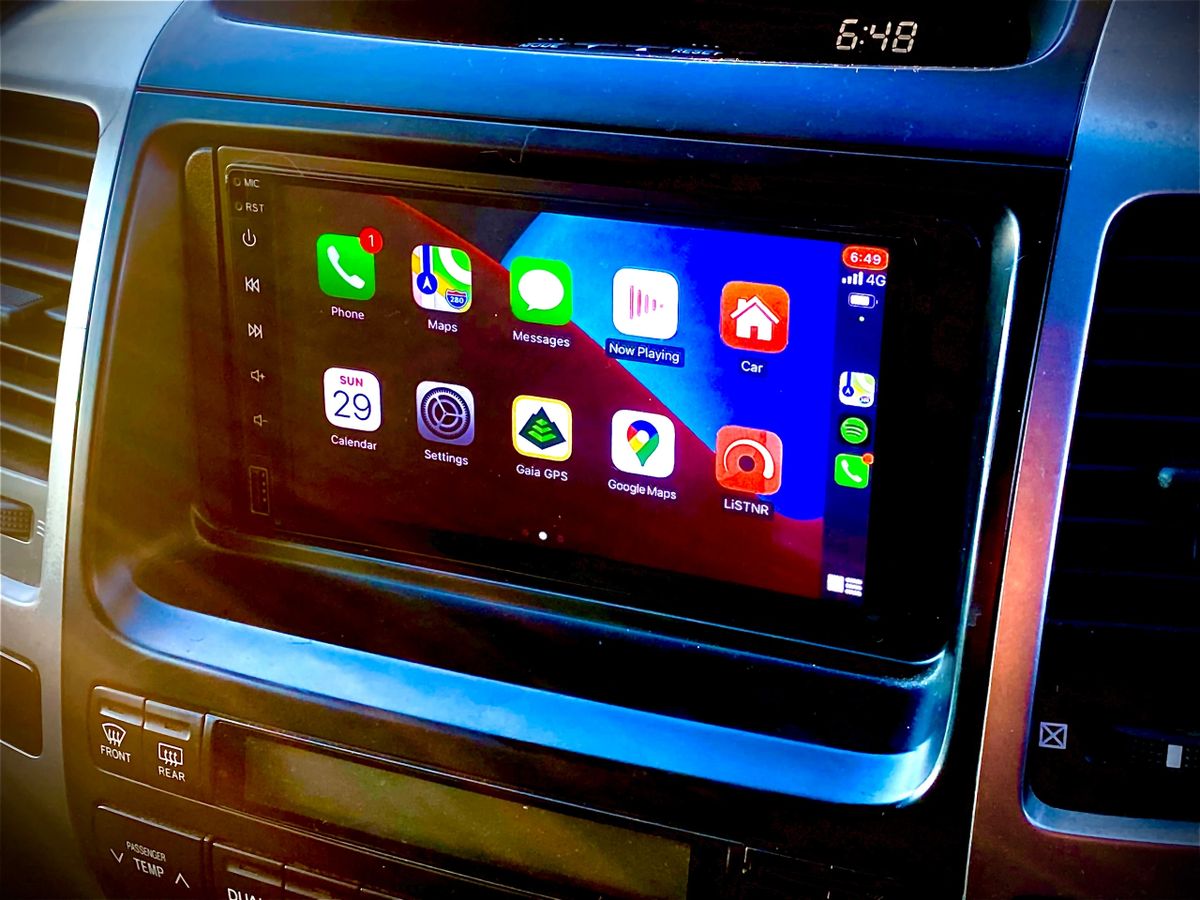 Universal 7” Replacement Unit - Wireless Apple CarPlay / Wireless Android Auto